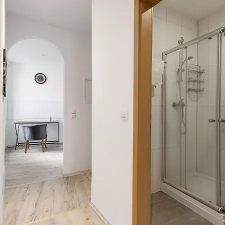 Family Retreat Апартаменты *